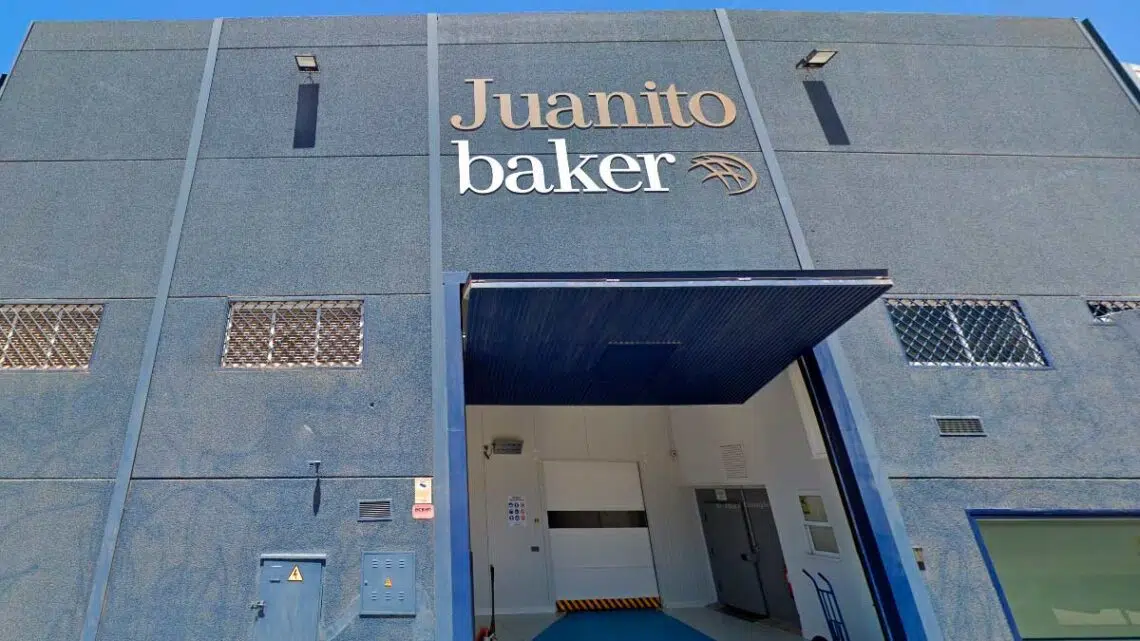 Trabajar en la fábrica Juanito Baker de Alcaucín (Málaga)