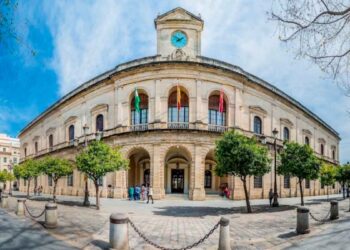 Consigue una plaza en el sector público de Andalucía: convocatorias abiertas en turno libre 