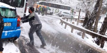 La previsión oficial de la AEMET confirma un marcado descenso térmico y nevadas en cotas bajas: conoce el pronóstico.