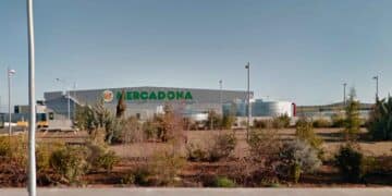 Se busca personal para trabajar en el centro logístico que Mercadona tiene ubicado en Guadix (Granada): cómo enviar el curriculum.