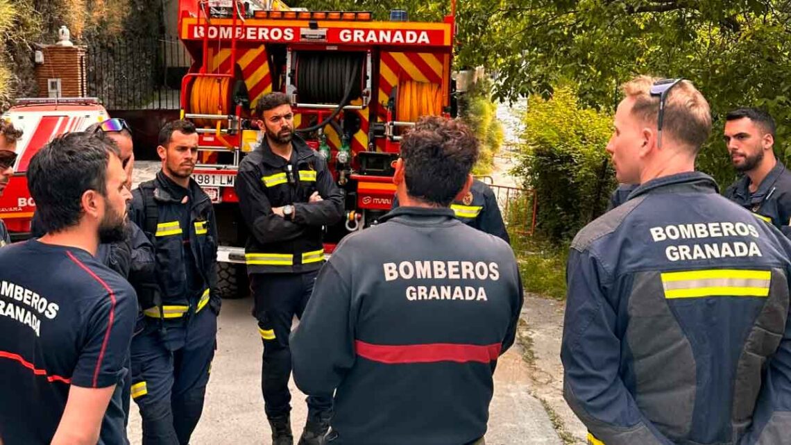 Conoce las condiciones para poder optar a una de estas 11 plazas de Bombero que ofrece el Ayuntamiento de Granada.