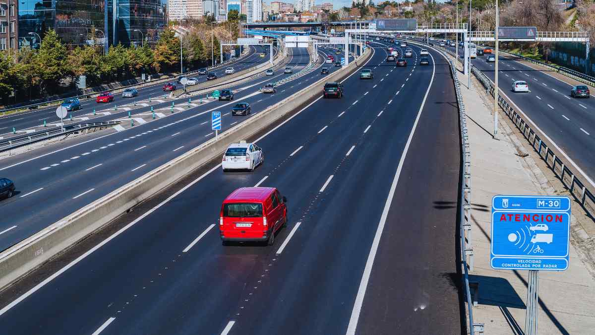 Un ex Guardia Civil explica cómo funcionan los radares y los casos en los que se puede reclamar con éxito una multa por exceso de velocidad.