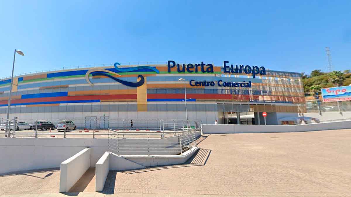 Oferta de empleo para trabajar en Centro Comercial Puerto Europa en Algeciras (Cádiz): solo piden la ESO