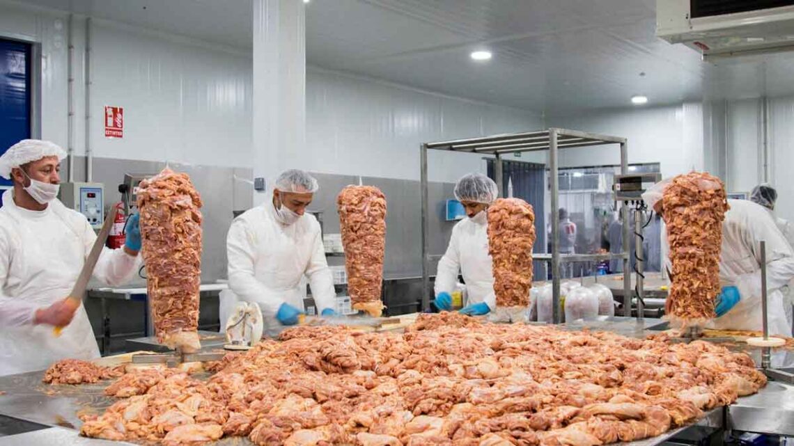 Menara Foods International busca personal para trabajar en su fábrica de kebab de Málaga: requisitos y forma de enviar el CV.