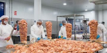 Menara Foods International busca personal para trabajar en su fábrica de kebab de Málaga: requisitos y forma de enviar el CV.