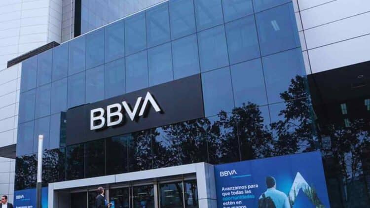 BBVA tendrá que readmitir o indemnizar a un trabajador.