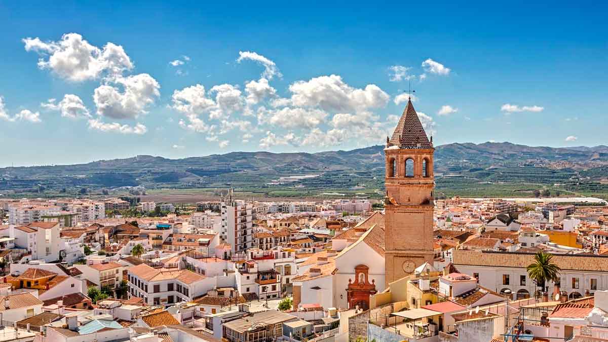 Fermento Casa de Panaderos necesita a 3 pasteleros en Vélez-Málaga: requisitos que solicitan a los aspirantes.