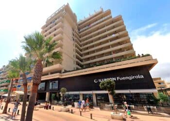 La cadena Ilunion Hotels busca personal para trabajar en su establecimiento de 4 estrellas ubicado en Fuengirola (Málaga).