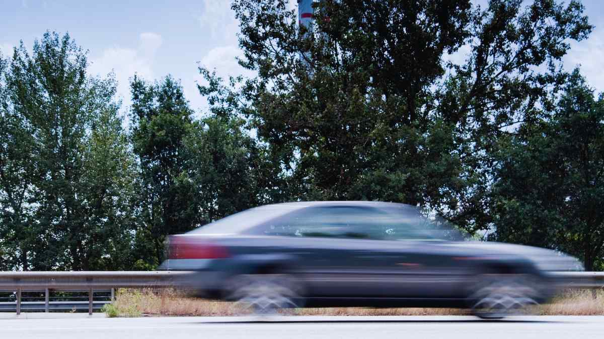 Cuándo la DGT permite circular a 150 km/h.