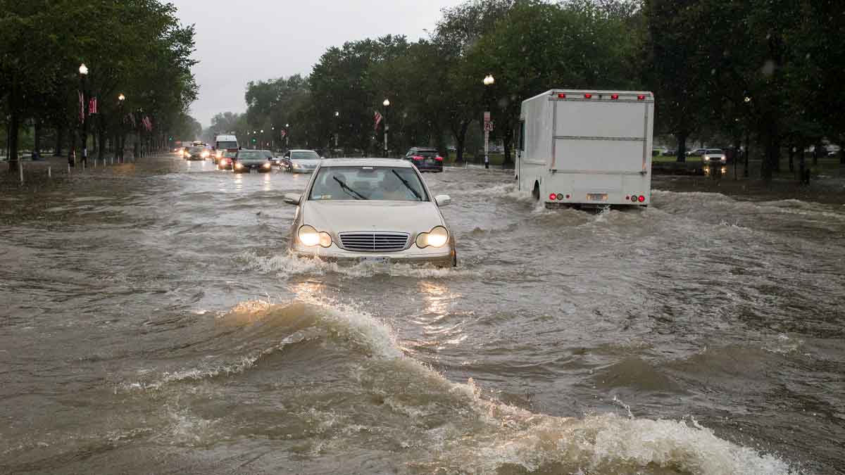 Esto es lo que dice la Ley con respecto a la obligación de acudir al puesto de trabajo si hay una situación de alerta meteorológica.