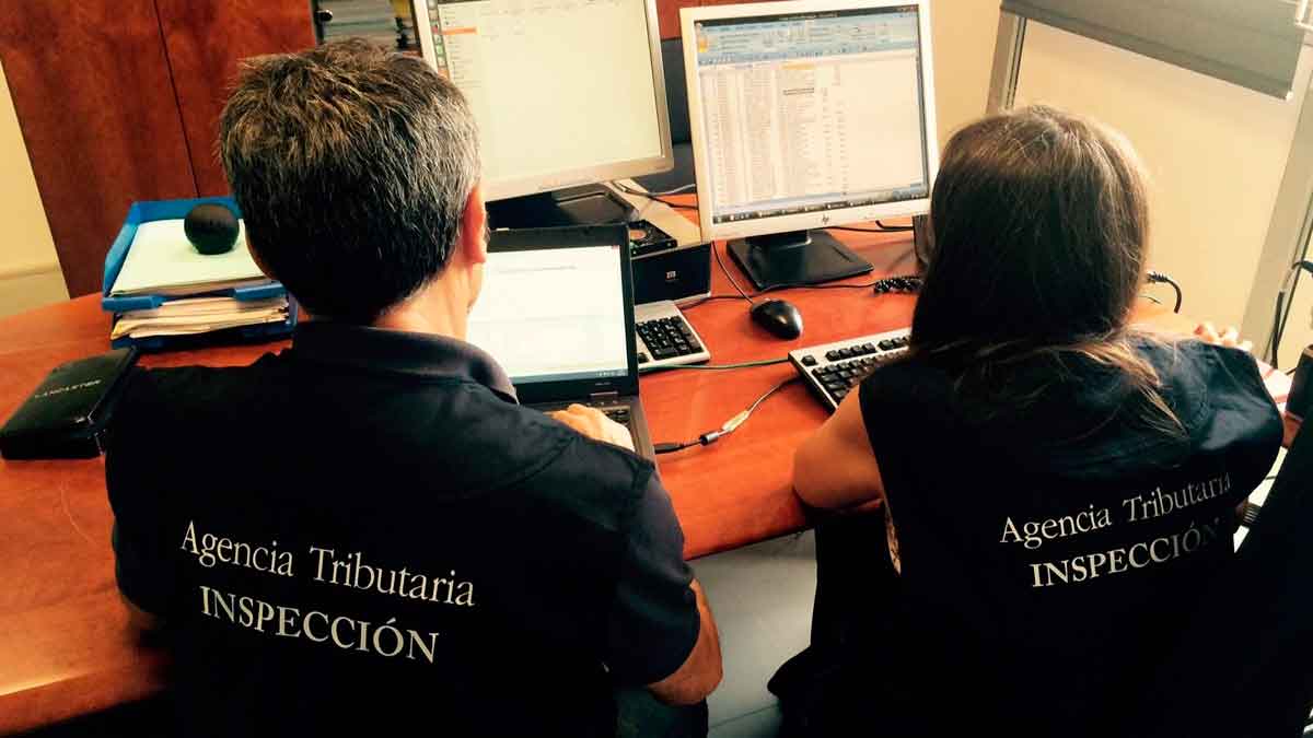 Permanece atento porque Hacienda vigila los movimientos de las cuentas bancarias: cuidado si superas los límites y no lo justificas.