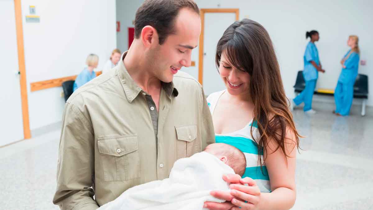 Estas son las últimas novedades sobre la implantación del permiso parental retribuido de 8 semanas en nuestro país.
