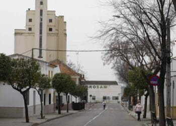 La inmobiliaria ServiHabitat pone a la venta una vivienda adosada, propiedad de un banco, por 28.500 euros.