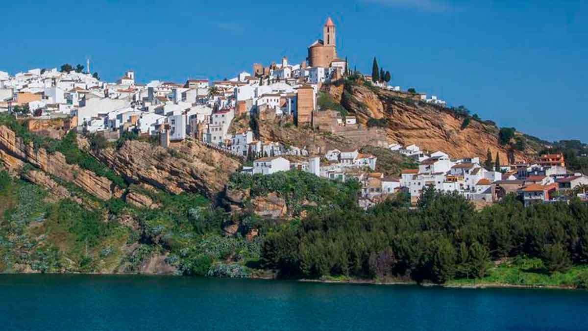  Los pueblos más espectaculares de Andalucía por provincias.