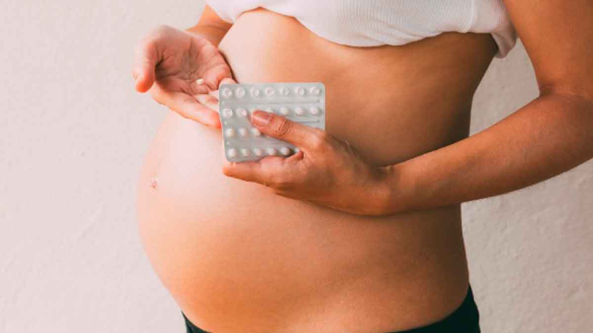La vitamina que además de prevenir riesgos en el embarazo, también evita problemas cardiacos.