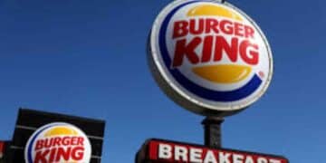 Burger King tendrá que indemnizar a una trabajadora despedida con más de 15.000 euros