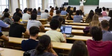 Un estudio muestra que las carreras que eligen ciertos estudiantes parecen estas condicionadas por su clase social.