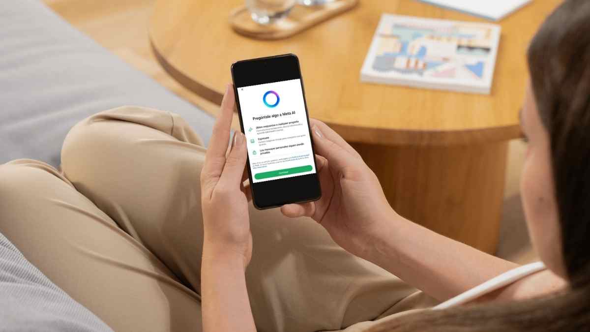 Estas son todas las razones por las que deberíamos desactivar el Meta IA de WhatsApp. También te explicamos cómo desactivarla de forma fácil y sencilla.