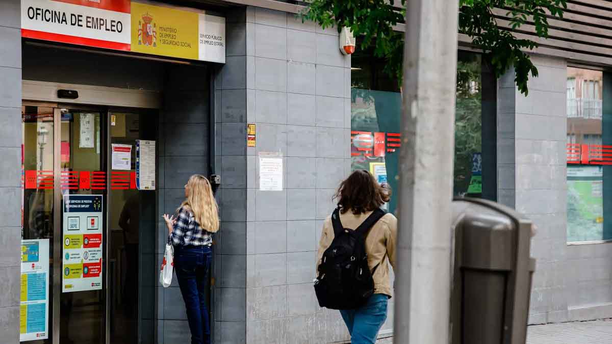 El SEPE lanza una ayuda mensual para mujeres mayores de 45 años desempleadas.