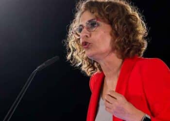 María Jesús Montero la ministra de Hacienda alerta en una comparecencia sobre la obligación de declarar la Renta para conservar el Ingreso Mínimo Vital