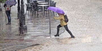 La AEMET ha activado un aviso amarillo por lluvias y tormenta en diferentes puntos de seis provincias de Andalucía.