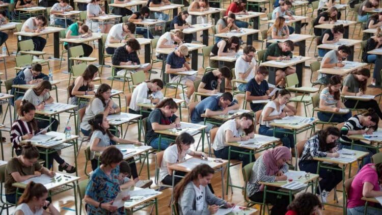 Notas de corte por provincias andaluzas.