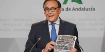 El consejero de Universidades, Investigación e Innovación.