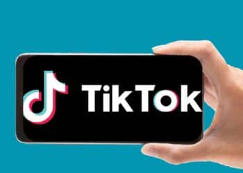 La OCu lanza una alerta sobre el aumento de las estafas en la red social de TikTok.