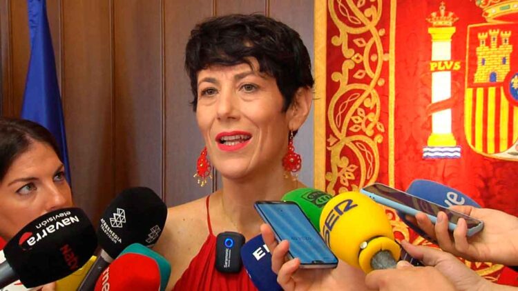 Portavoz de la Seguridad Social anuncia la subida de pensiones para trabajadores nacidos entre 1960 y 1970 durante una rueda de prensa