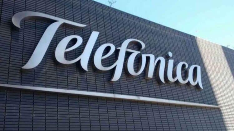 Incomunicados en Andalucía por fallo en Telefónica.
