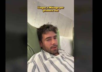 Un tiktoker catalán se hace viral con su veredicto sobre los espetos de Málaga.