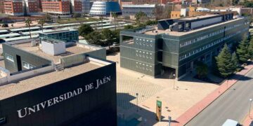 Campus de la Universidad de Jaén, ejemplo del 74 % de graduados andaluces que trabajan cuatro años después de licenciarse