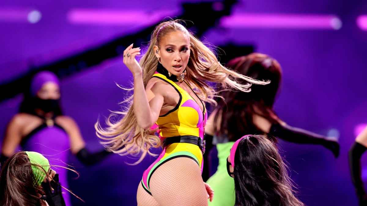 Jennifer Lopez actuando en directo, gira Up All Night Live, Fuengirola Costa del Sol 11 julio 2025.