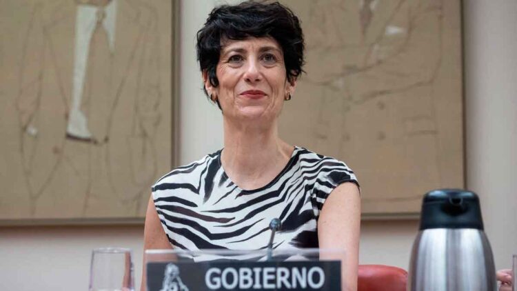 Elma Saiz durante la comparecencia sobre la ampliación del 40 % del Complemento de Ayuda a la Infancia del IMV