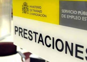 Señal de “Prestaciones” del SEPE en una oficina del Ministerio de Trabajo, alusiva a la prestación contributiva por desempleo 2025.