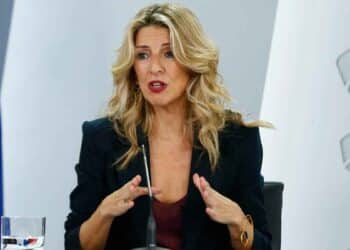 Yolanda Díaz anuncia nuevo subsidio del SEPE de 570 € para desempleados de 30 a 55 años durante rueda de prensa