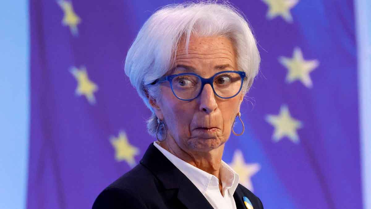 Christine Lagarde reacciona durante rueda de prensa sobre la bajada de tipos del BCE que impulsa las hipotecas variables de junio 2025