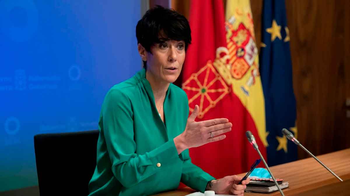 La ministra Elma Saiz explicando en rueda de prensa la nueva jubilación reversible, alternativa a la jubilación flexible para pensionistas