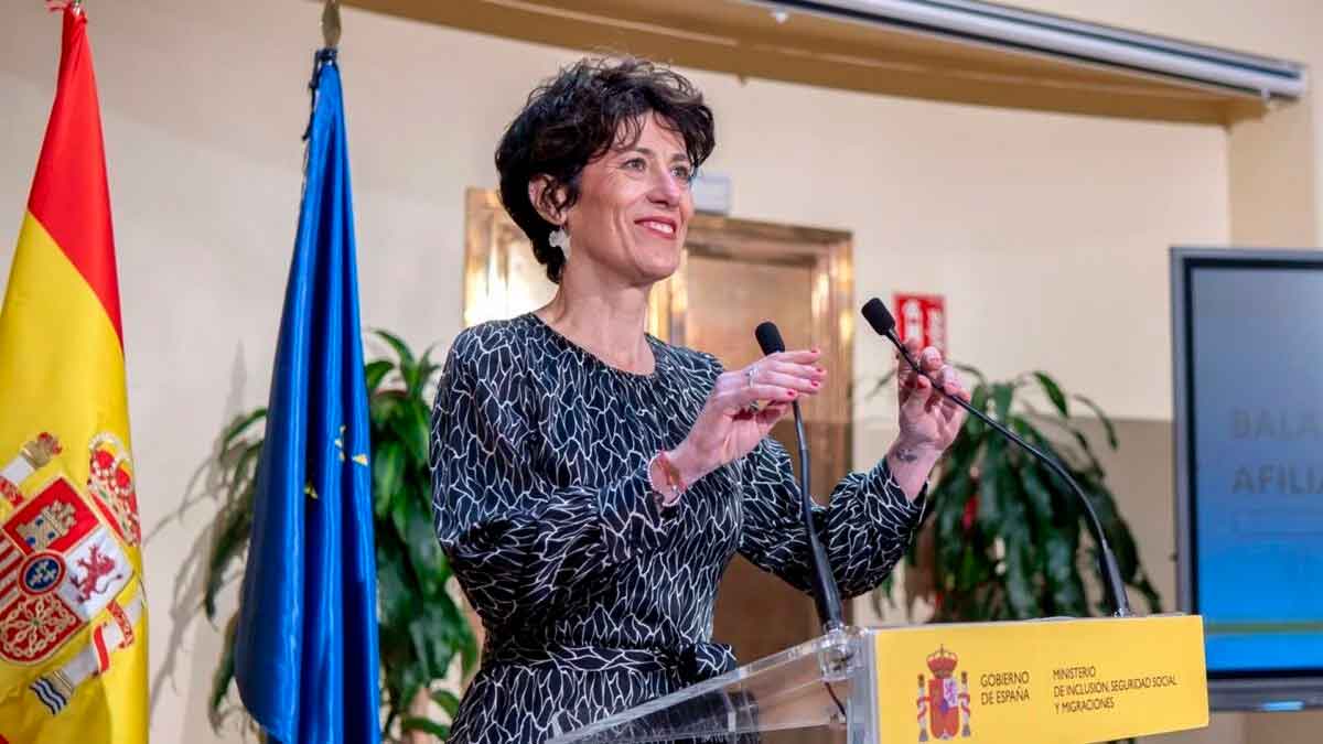 Elma Saiz, ministra de Seguridad Social, detalla las tres fórmulas para subir la pensión al demorar la jubilación con la reforma de 2025