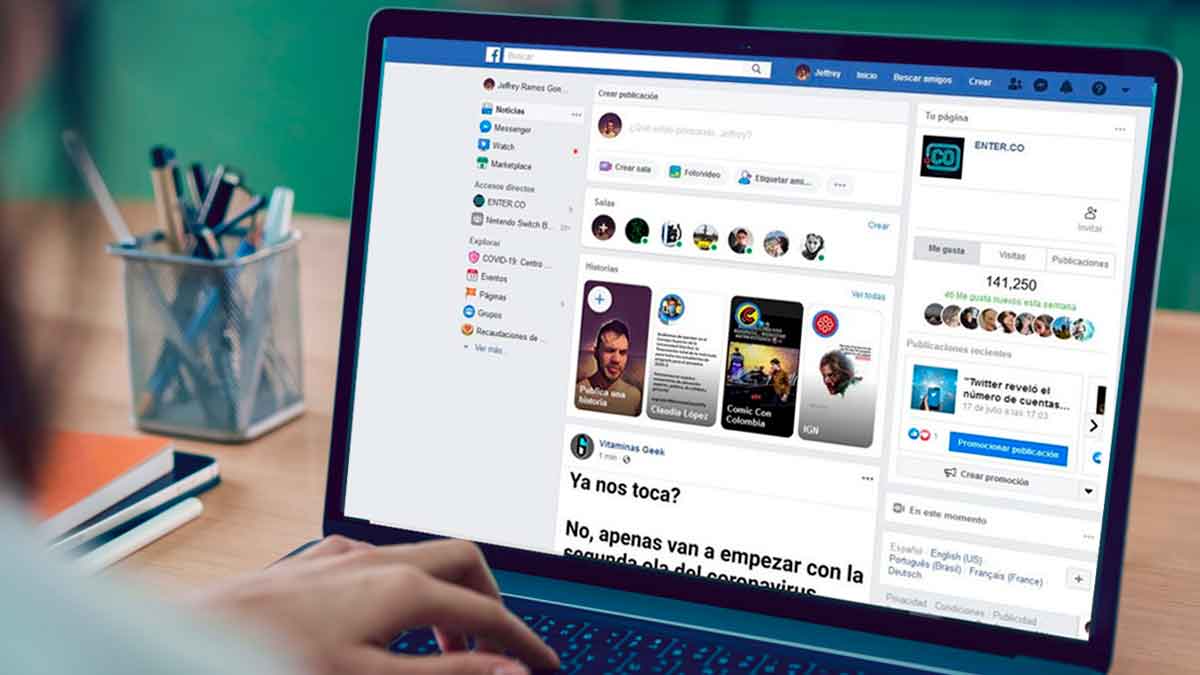 Pantalla de portátil con Facebook abierto donde un trabajador publica los sueldos de su empresa, origen del despido anulado e indemnizado