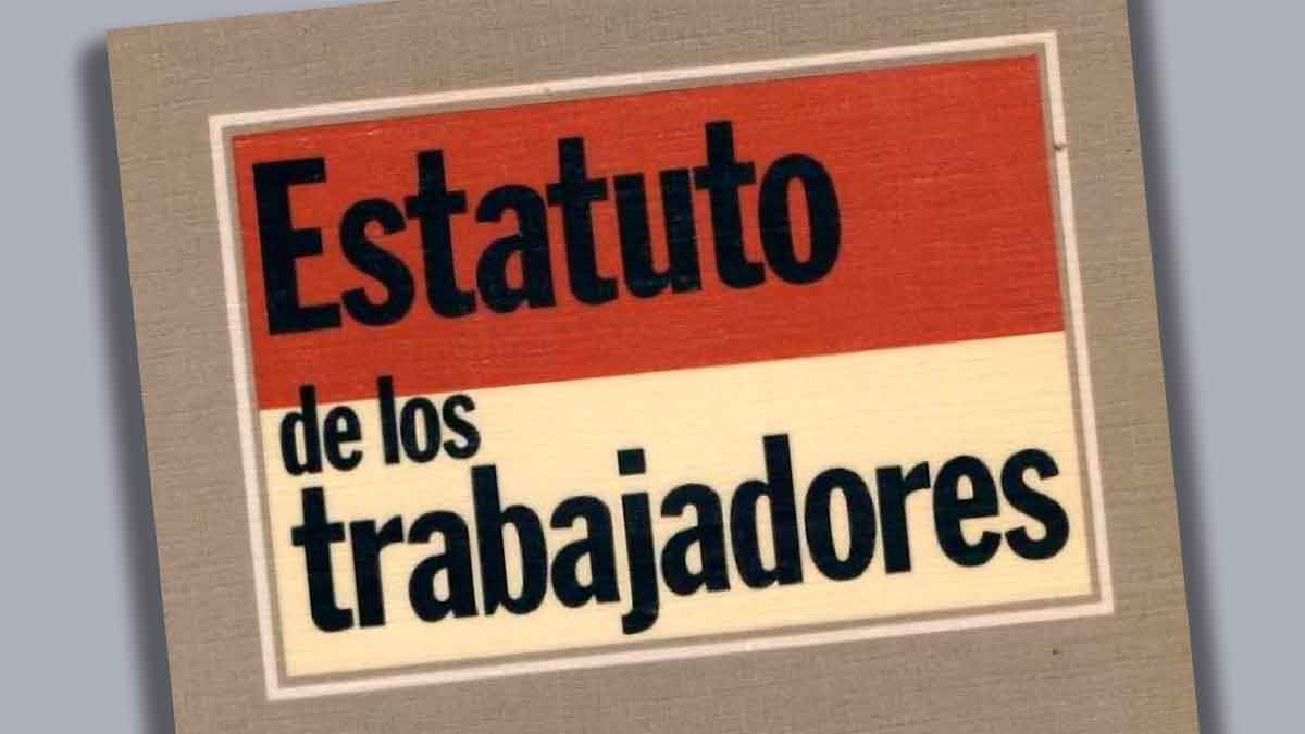 Libro del Estatuto de los Trabajadores que recoge el derecho a recuperar días si enfermas durante las vacaciones