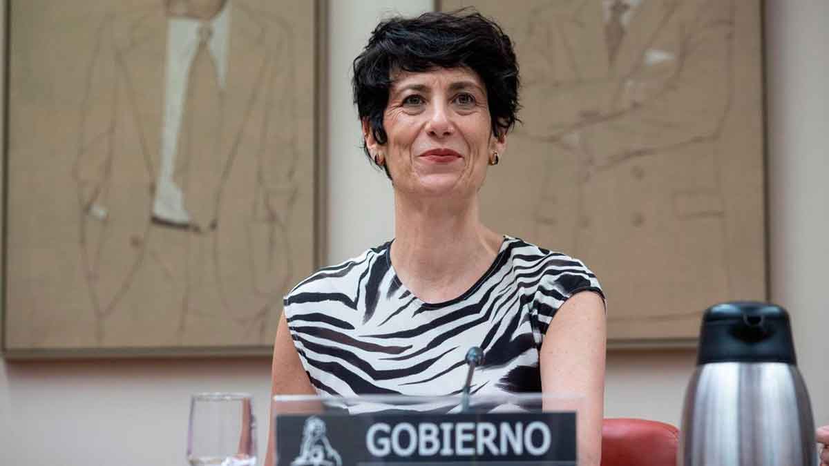 Representante del Gobierno explicando la jubilación anticipada con coeficientes reductores en la Seguridad Social