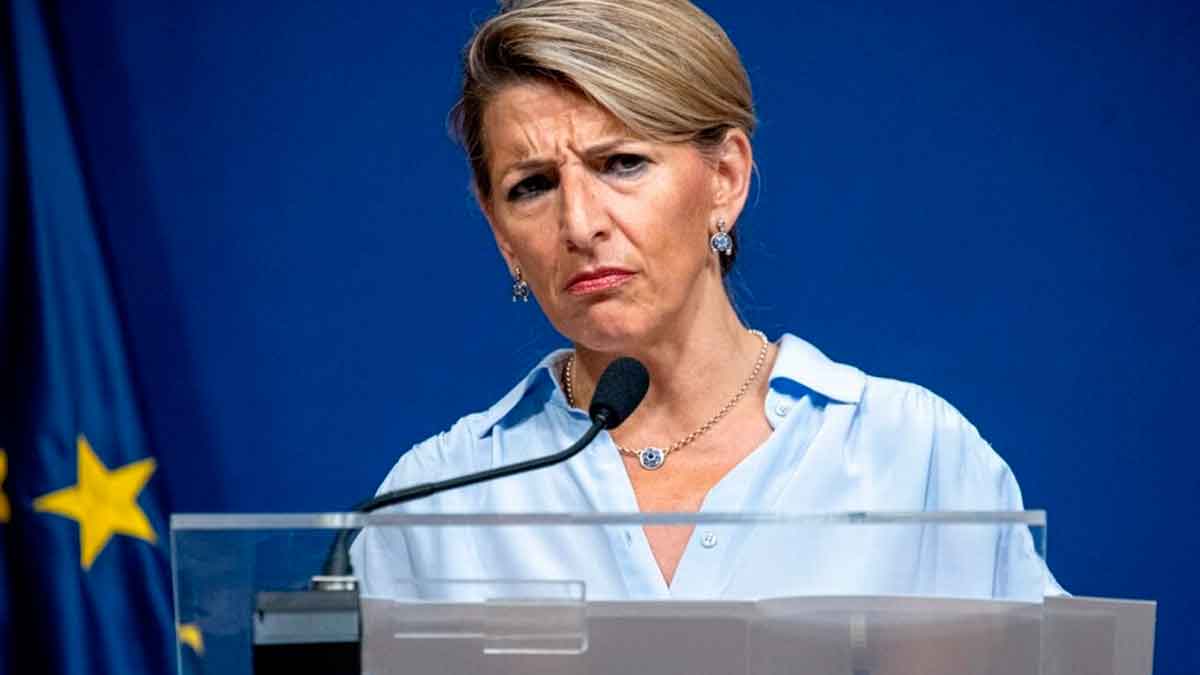 Ministra anuncia recorte en subsidios del SEPE, pérdida mensual de 100 euros tras un año desempleado