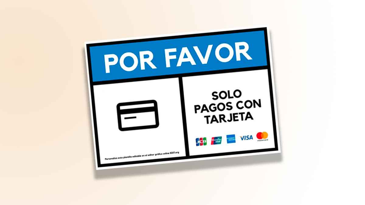 Cartel en un comercio con aviso de solo pagos con tarjeta, motivo de sanciones del Ministerio de Consumo en España