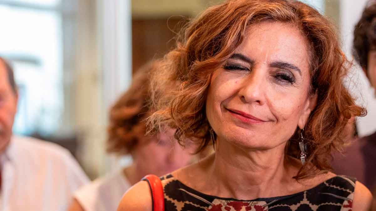 Ministra de Hacienda anuncia nuevo plazo para mutualistas jubilados que podrán recuperar dinero del IRPF