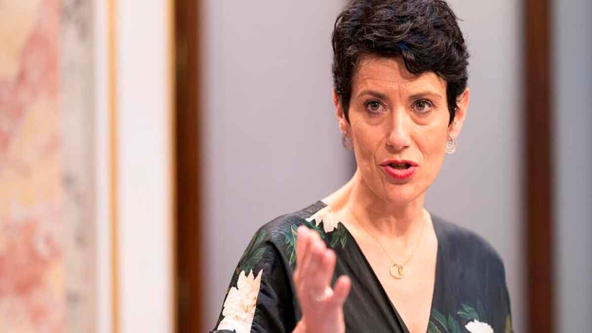 Mujer portavoz de la Seguridad Social explica las “cotizaciones en la sombra” para suavizar la jubilación anticipada forzosa tras despido