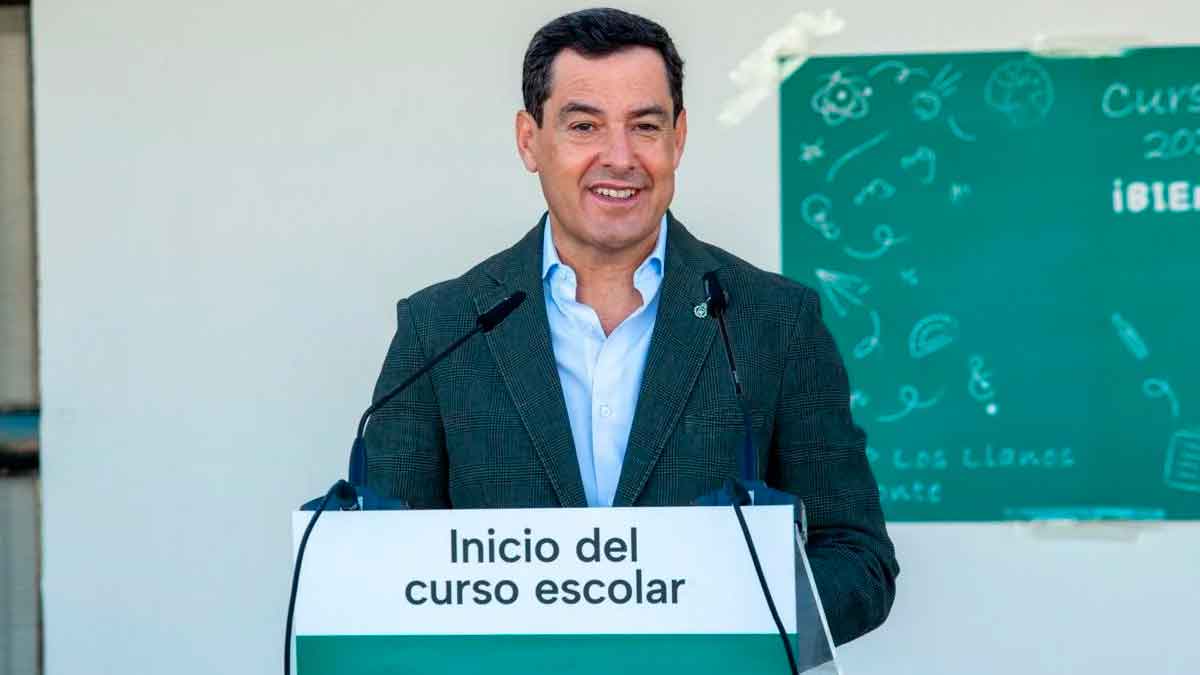 Juanma Moreno anuncia plan de bioclimatización en colegios de Andalucía durante el inicio del curso escolar