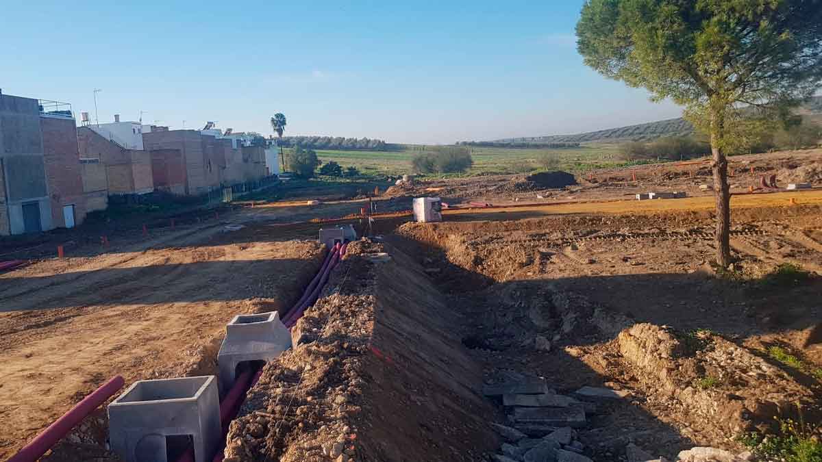 Obras de urbanización en Arahal para construir 423 viviendas VPO