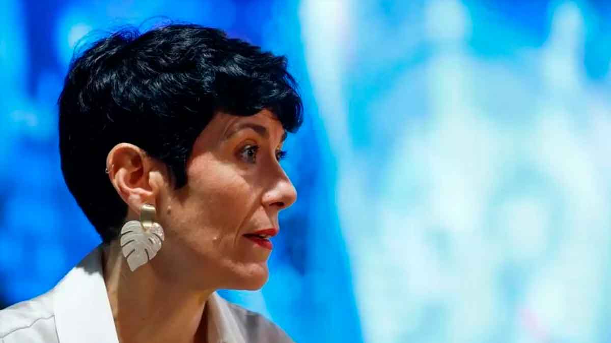 La ministra de Seguridad Social explicando la reforma de la Seguridad Social que amplía meses de cotización en 2026