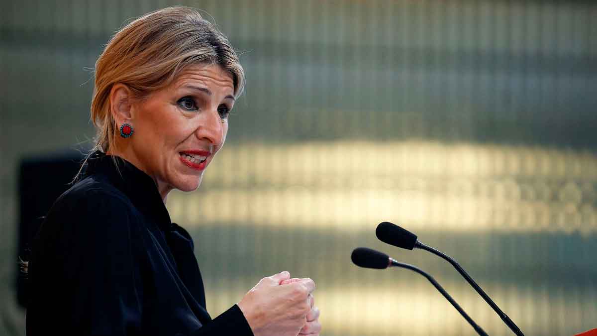Ministra de Trabajo explicando reducción del SEPE en subsidios por desempleo